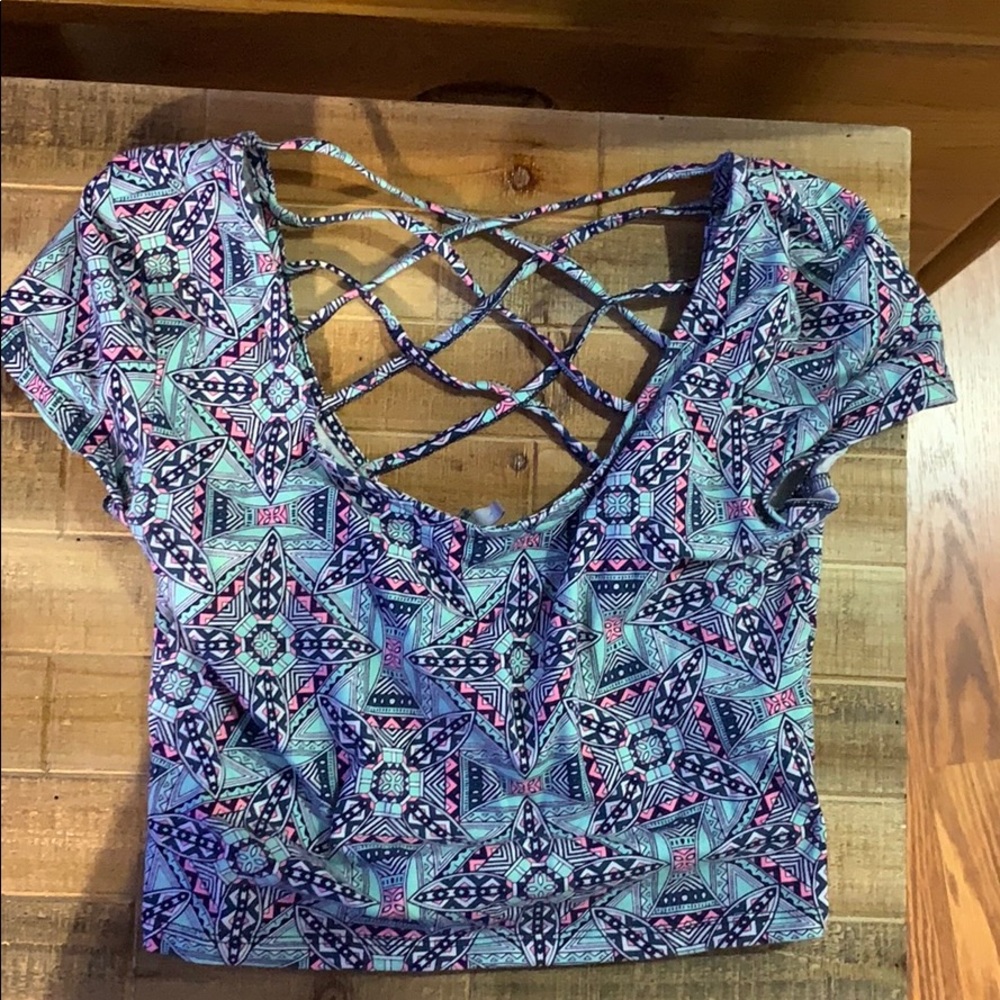 Crop top